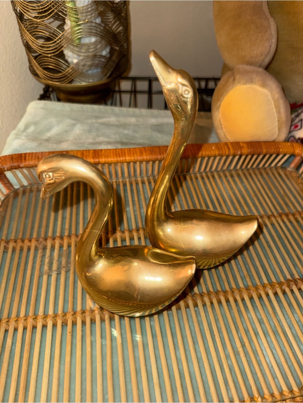 VIntage Brass Swan Figurine Pair - Gold Décor